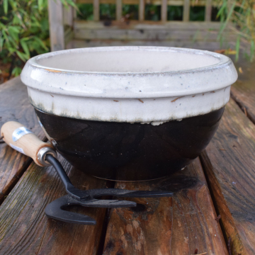 Riva Bowl Glazed Planter Black Small